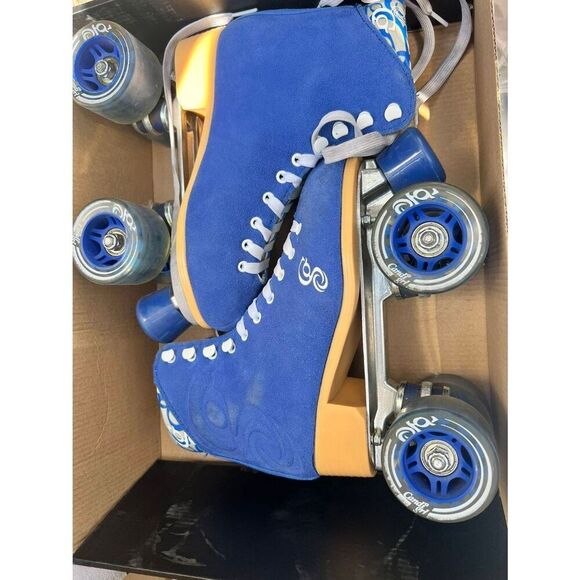 Candi Grl Roller Derby Carlin Roller Skates in Electric Blue - Picture 4 of 5